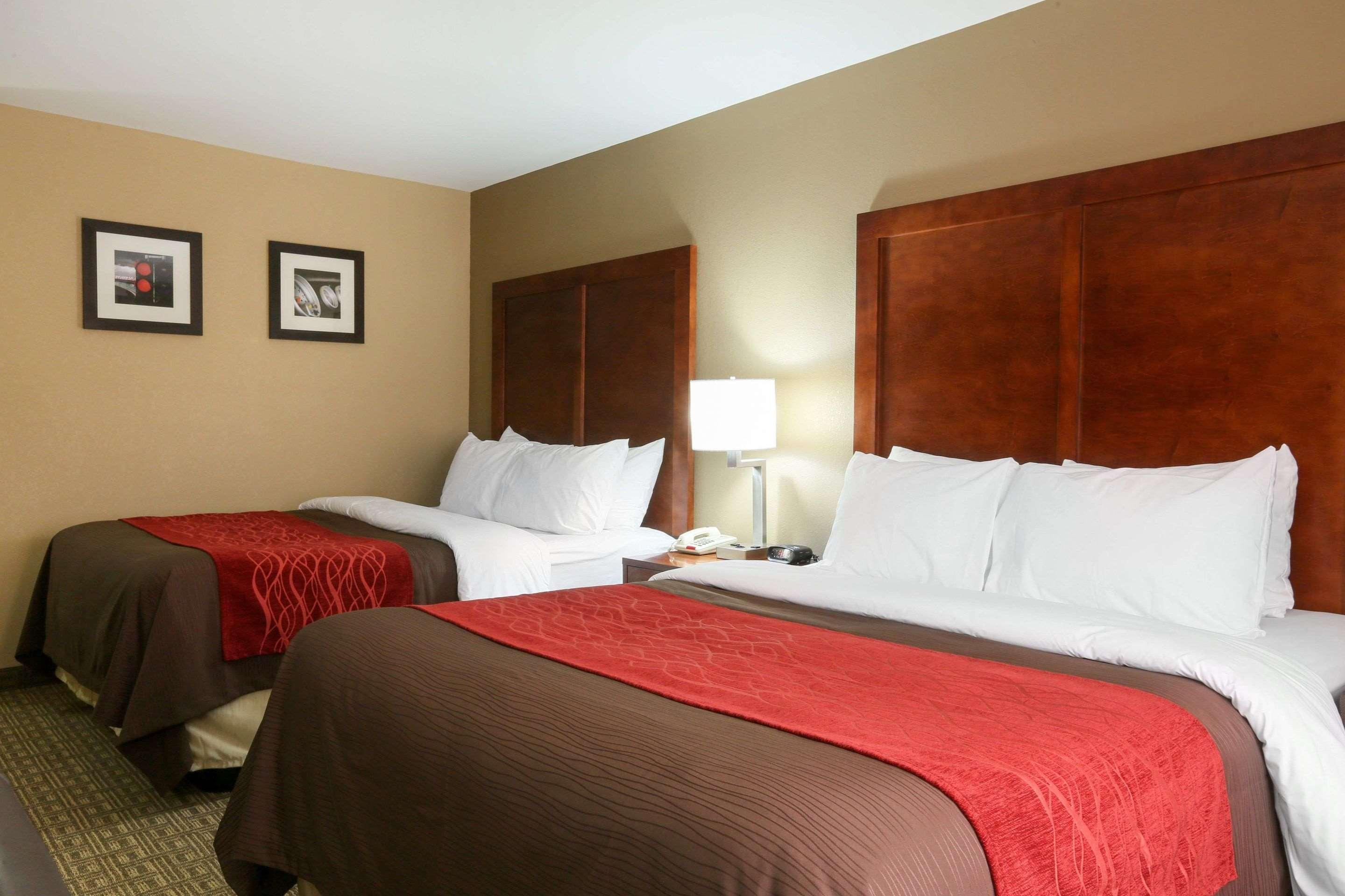 Comfort Inn & Suites Leeds I-20 Exterior photo
